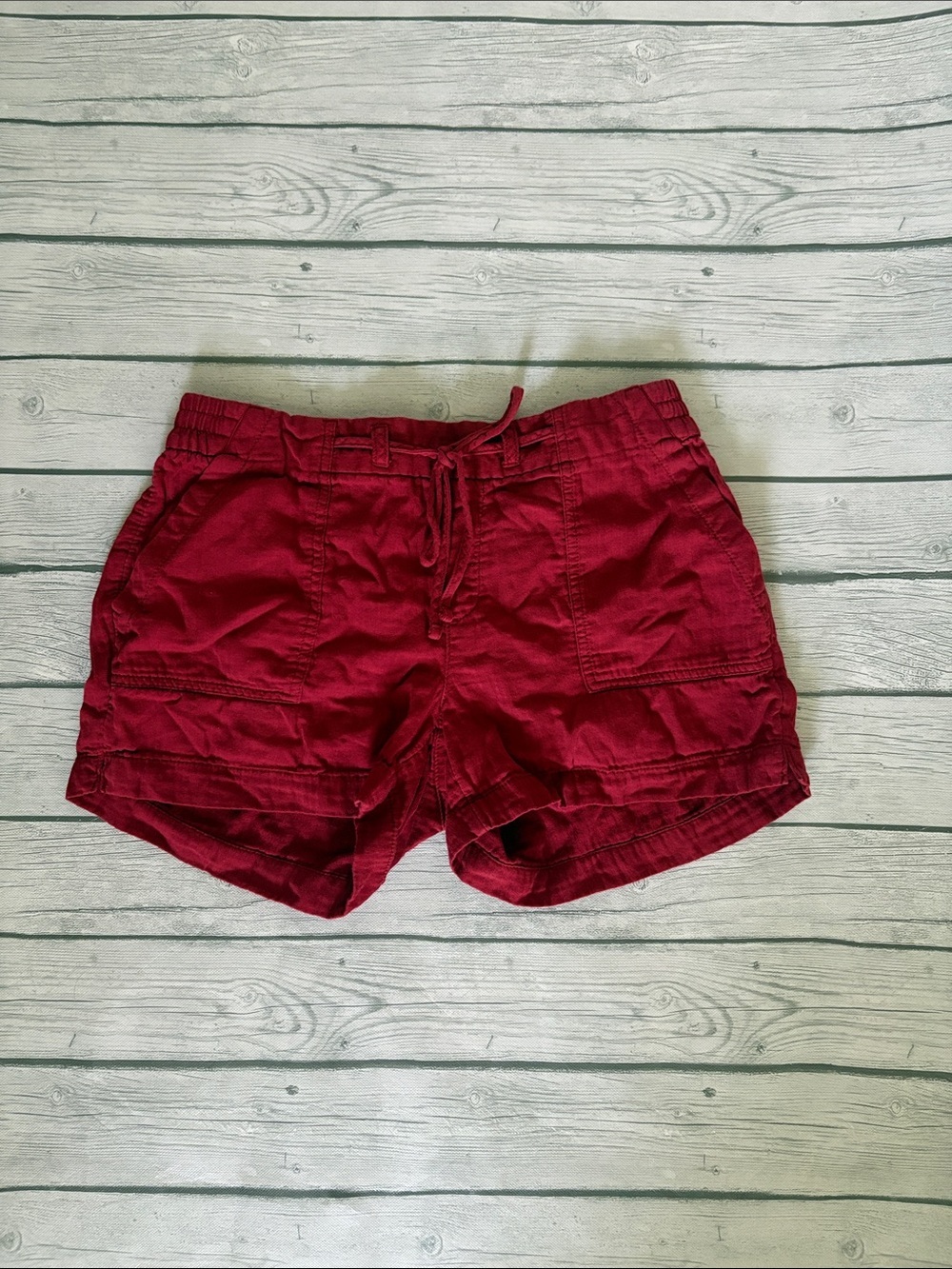 Old Navy burgundy drawstring women’s shorts